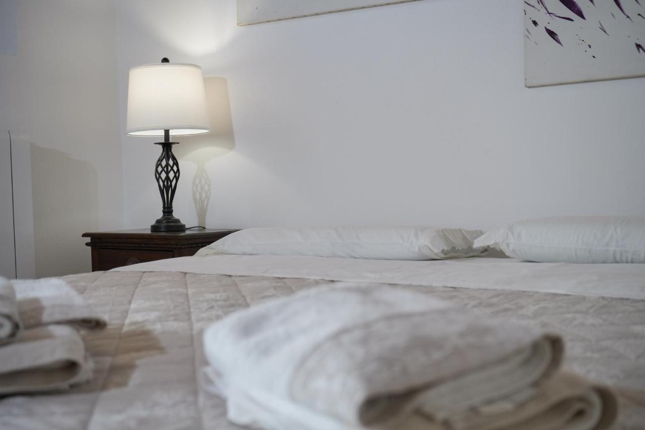 Palazzo Salvatori Hotel Soleto Luaran gambar