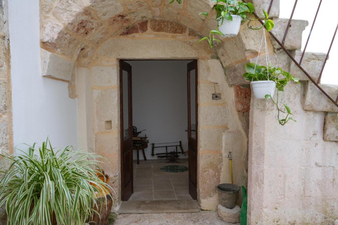 Palazzo Salvatori Hotel Soleto Luaran gambar