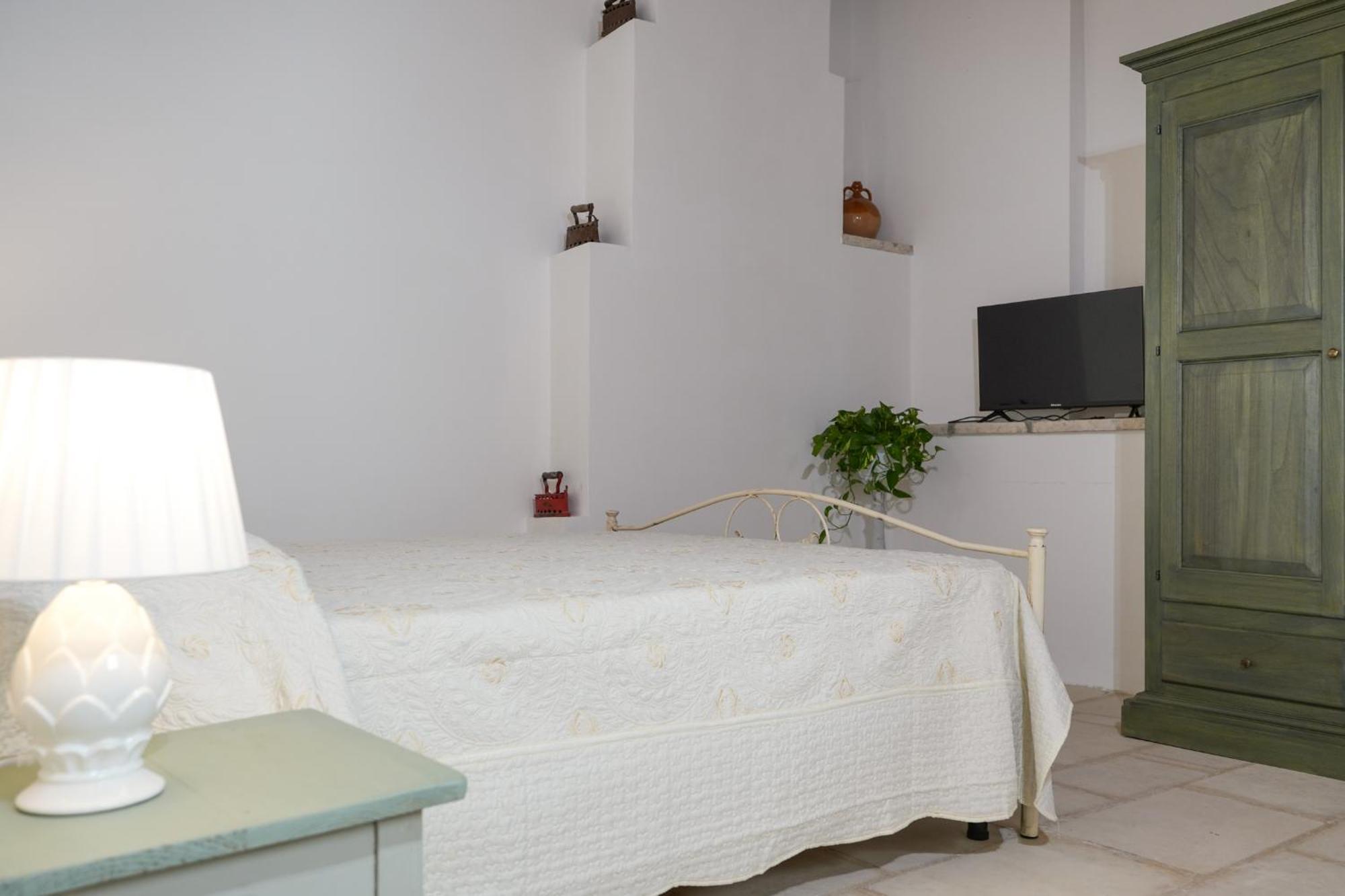 Palazzo Salvatori Hotel Soleto Bilik gambar