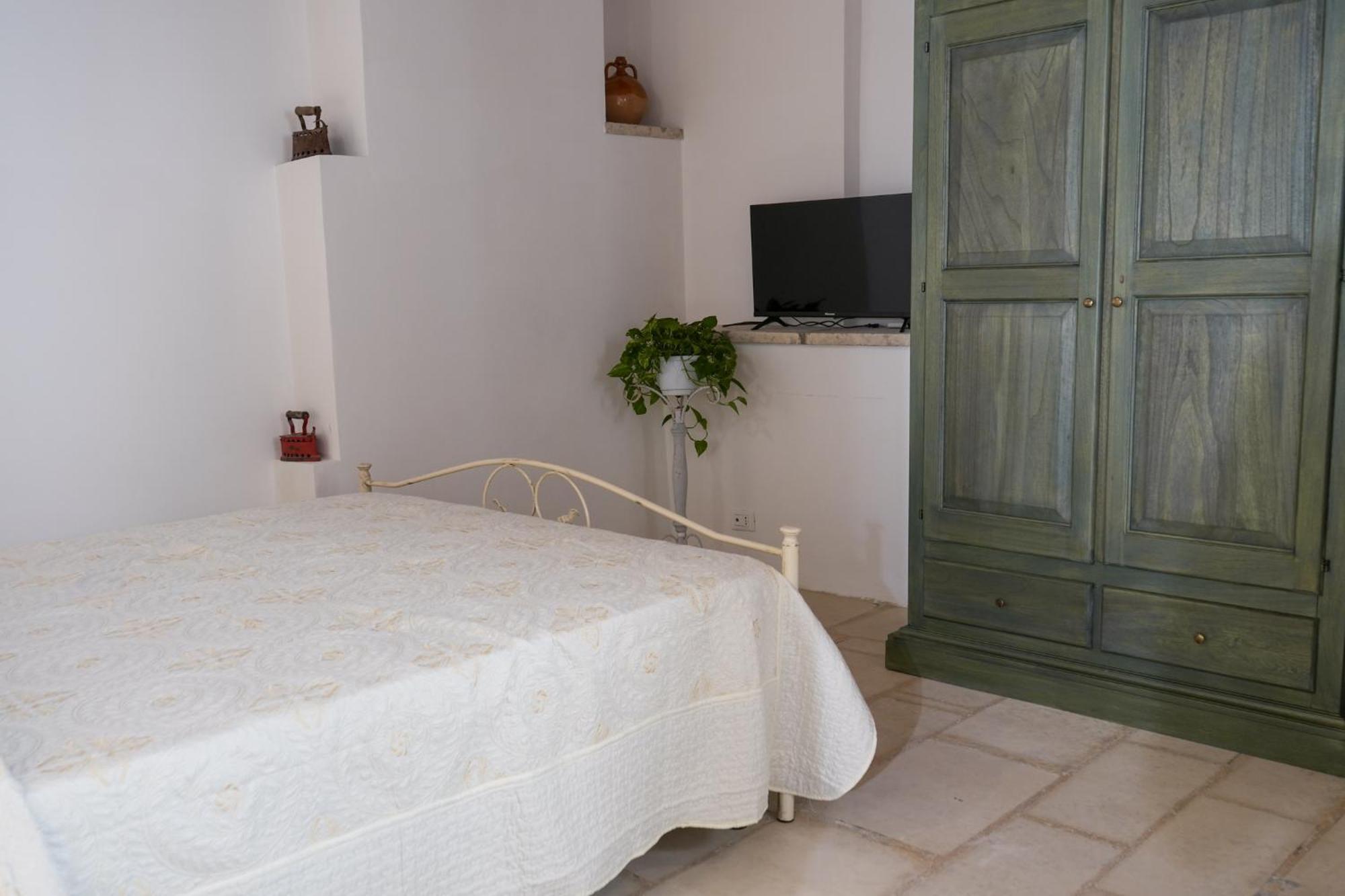 Palazzo Salvatori Hotel Soleto Luaran gambar